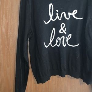 Semi cropped black sweater